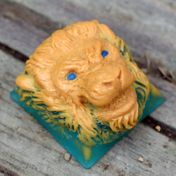 B-Stock Sapphire Grotto Lion Keyng